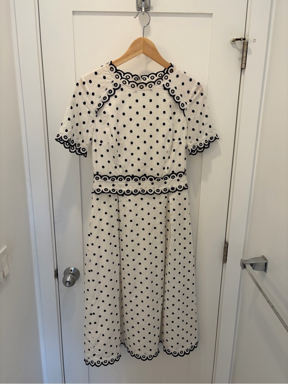 BODEN Kimberly Embroidered White with Navy Polka Dots Dress UK 10R / US 6R - Picture 4 of 13